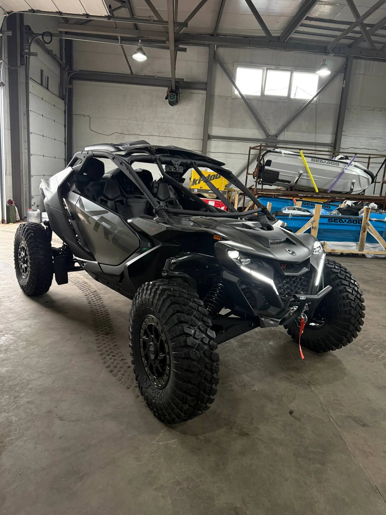 Can-Am Maverick R X RC 999T DCT SAS