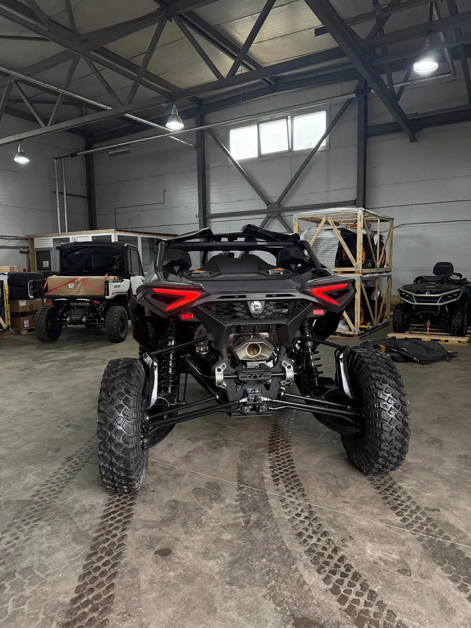 Can-Am Maverick R X RC 999T DCT SAS
