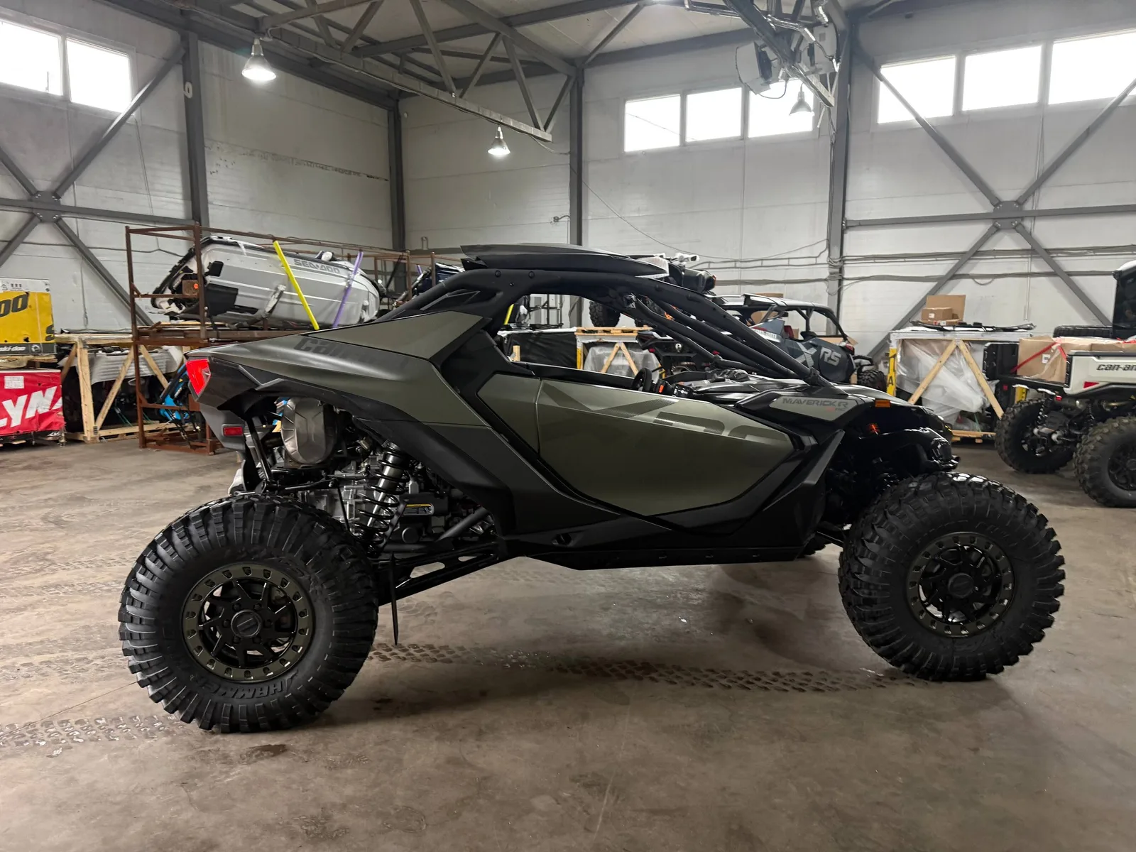 Can-Am Maverick R X RC 999T DCT SAS